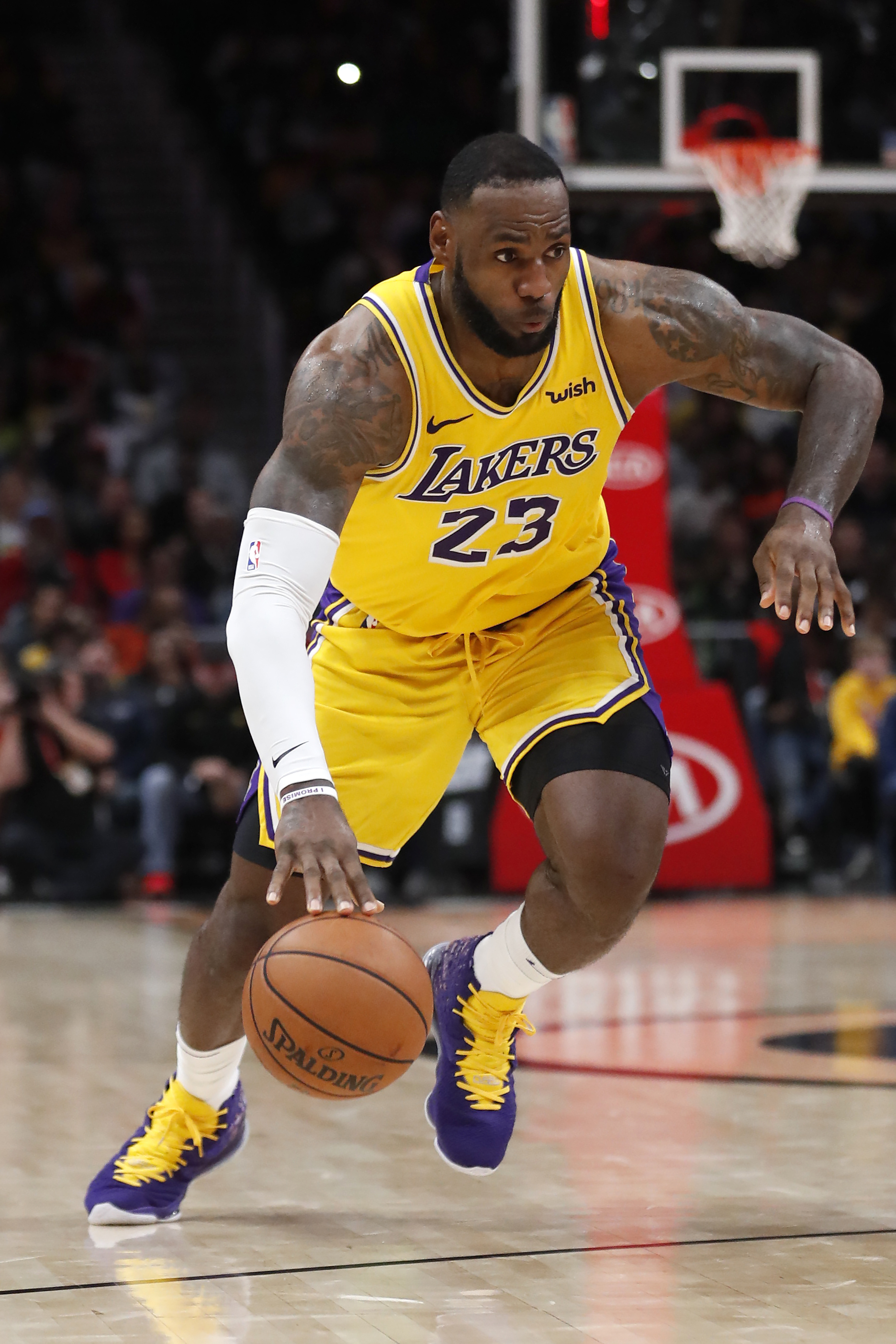 埃尔纳内斯：科莫低估了国米，同时高估了自己的能力（埃尔纳内斯：科莫轻视国米，却高估了自己）