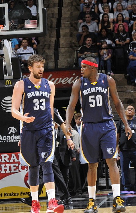 传闻：枪手、蓝军、红军、曼联和拜仁与卡马文加联系在一起（曝卡马文加成豪门目标：枪手、蓝军、红军、曼联与拜仁均被传有意）