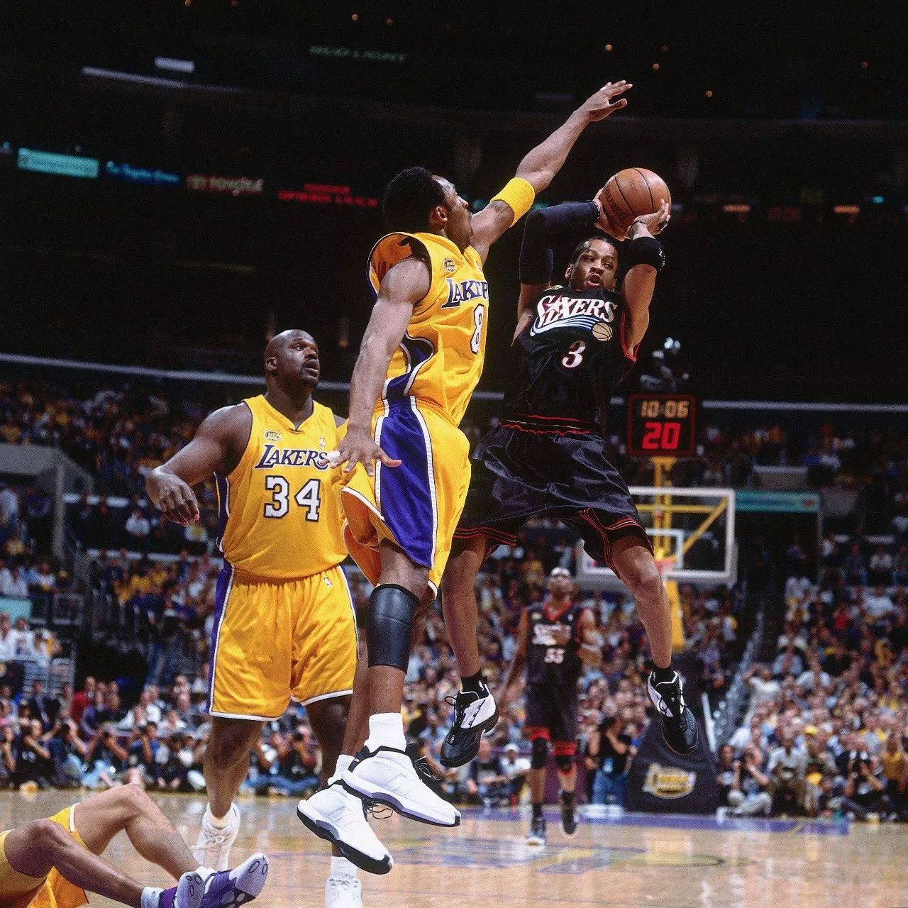 动漫展示欧冠新一轮第一比赛日的结果：（动画盘点欧冠新一轮首个比赛日赛果）