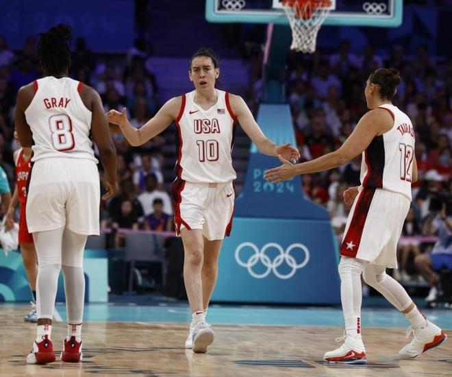 每体：巴萨将在下周签约埃及前锋，形式为租借+选择性买断（每体：巴萨预计下周引进埃及前锋，租借在先附带可选买断）