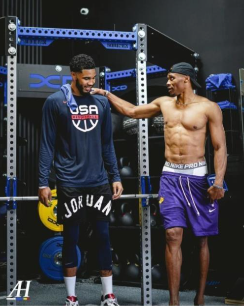 掘金主帅：戈登&布劳恩在圣诞节前很难复出（掘金主帅：戈登、布劳恩圣诞前复出希望不大）