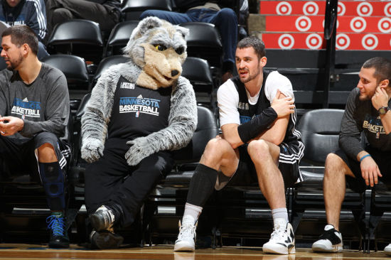 你抢到票了吗？足协杯决赛开票1分钟内所有分区开售票均售空（足协杯决赛开售一分钟全分区售罄，你抢到了吗？）